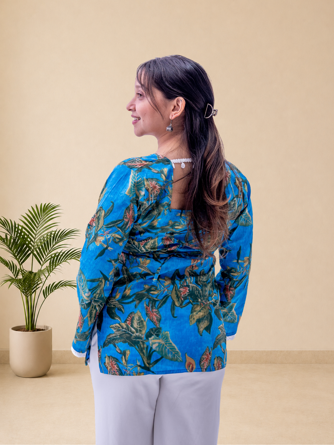 Women's Pure Cotton Blue Floral Printed Square Neck Top